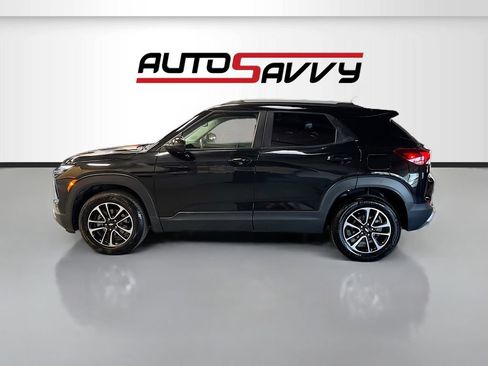 Used 2024 Chevrolet TrailBlazer LT w/ Convenience Package AWD/4WD image 4