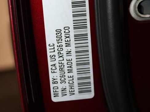Used 2023 RAM 2500 Laramie AWD/4WD image 41