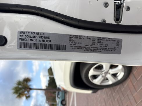 Used 2021 Jeep Compass Latitude w/ Convenience Group image 33