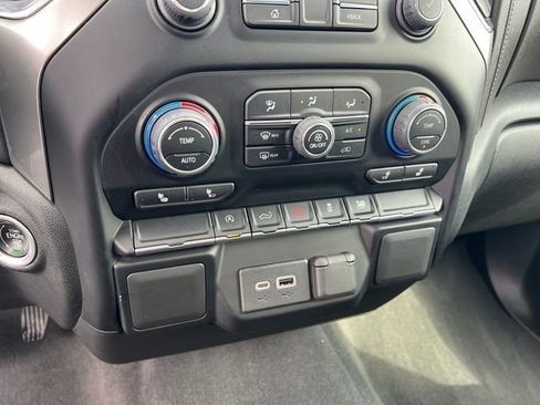 Used 2021 Chevrolet Silverado 1500 LT image 44