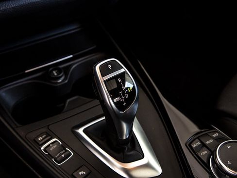 Used 2017 BMW 230i Coupe image 16