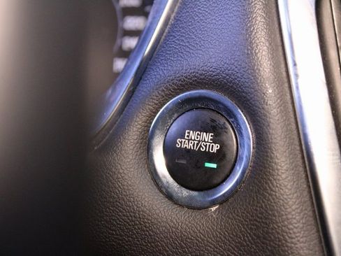 Used 2023 Chevrolet Traverse LT image 26