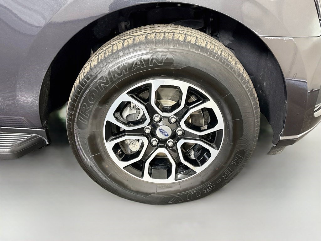 Used 2024 Ford Expedition XLT RWD image 31
