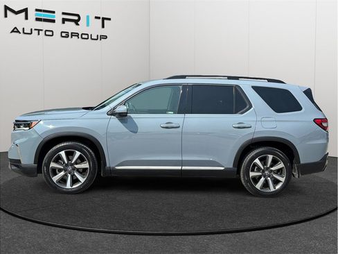 Used 2024 Honda Pilot Elite image 5