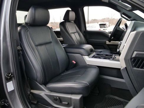 Used 2022 Ford F350 Lariat w/ Black Appearance Package image 41