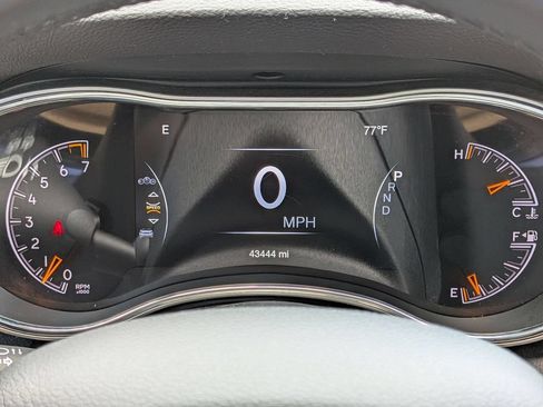 Used 2021 Jeep Grand Cherokee Limited AWD/4WD image 17