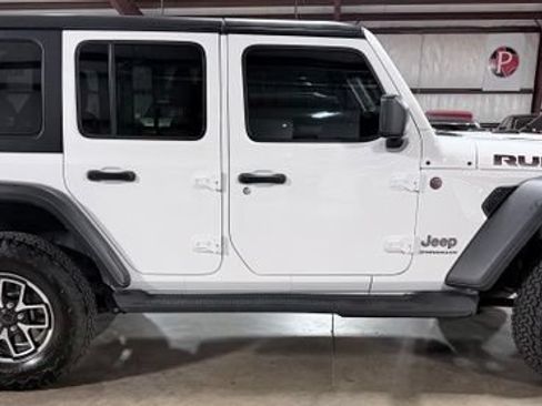 Used 2026 Jeep Wrangler Unlimited Rubicon AWD/4WD image 2