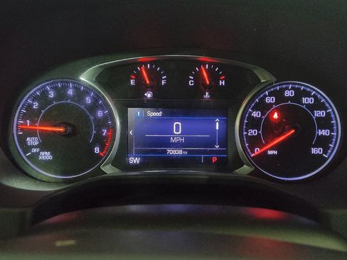Used 2021 GMC Acadia SLE w/ Driver Convenience Package FWD image 23