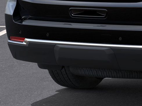 New 2026 Chevrolet Tahoe LS image 14