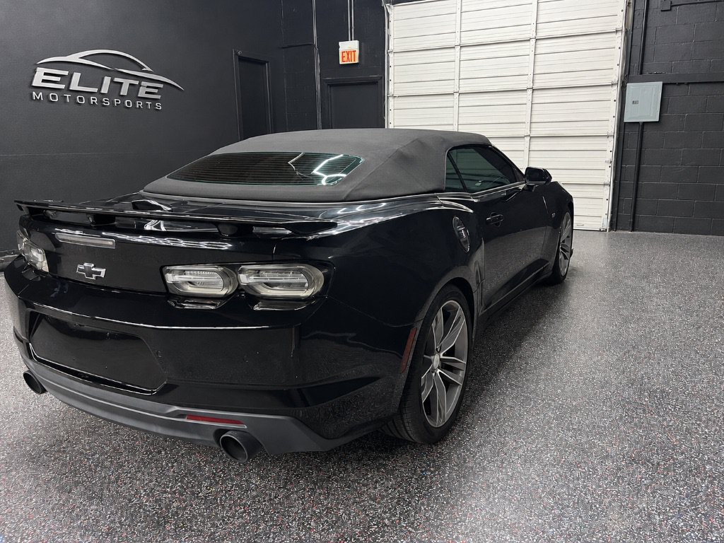 Used 2020 Chevrolet Camaro SS RWD image 5