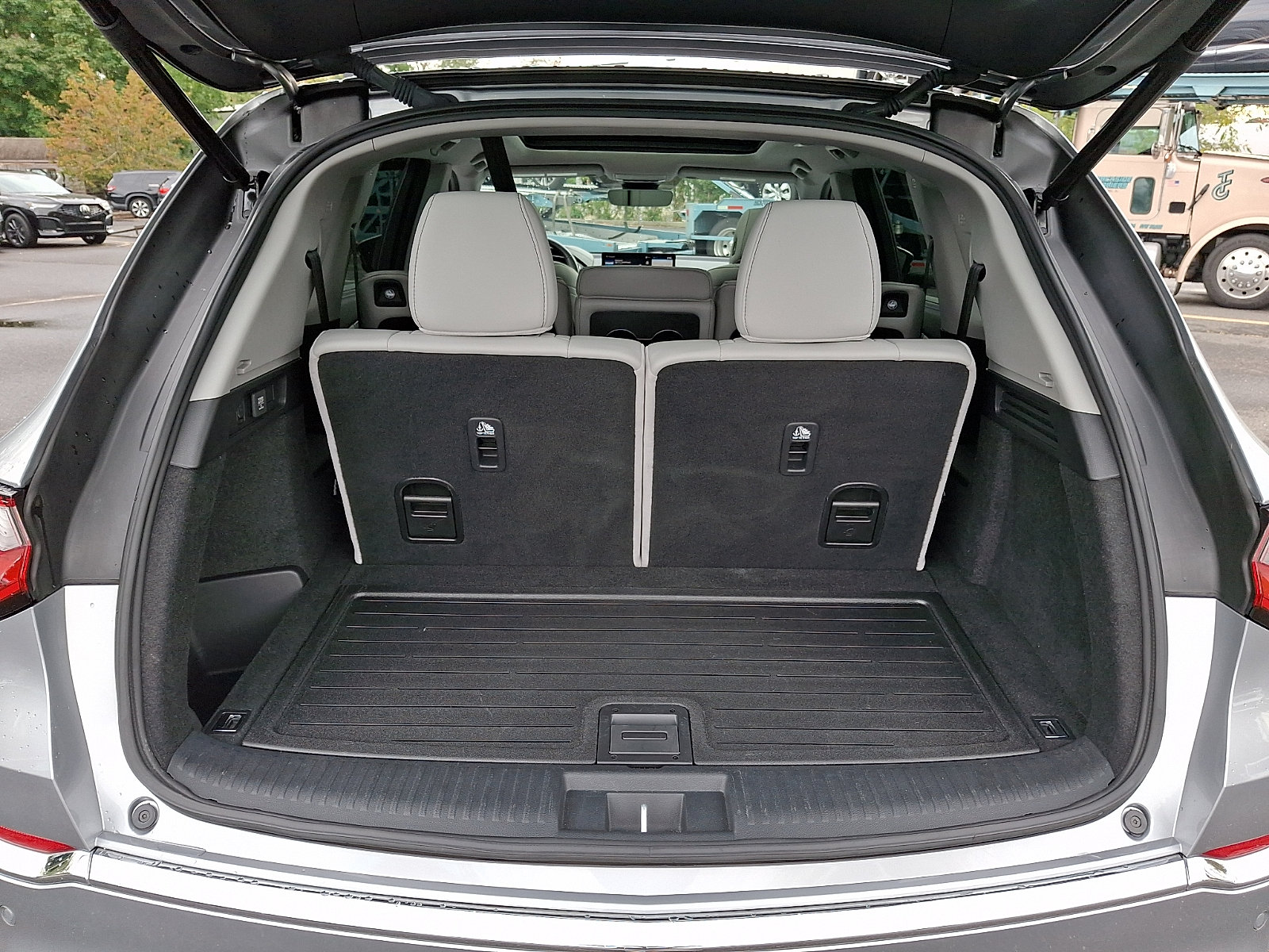 Certified 2024 Acura MDX w/ Technology Package AWD/4WD image 28