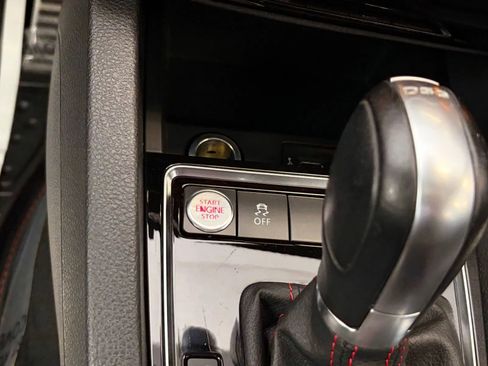 Used 2018 Volkswagen Jetta GLI image 24