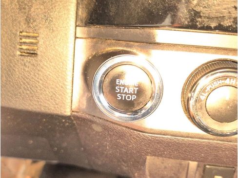 Used 2017 Toyota Tacoma TRD Off-Road image 19