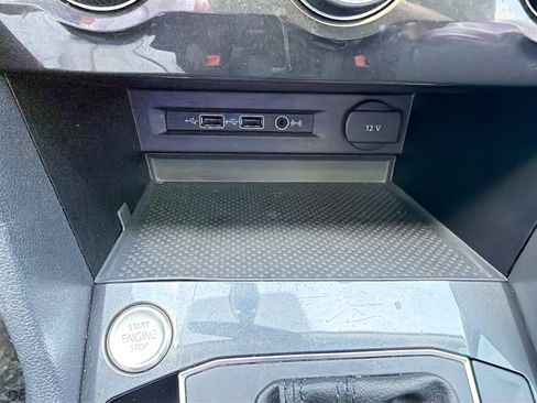 Used 2019 Volkswagen Tiguan SE w/ Panoramic Sunroof Package FWD image 29
