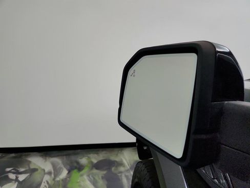 Used 2018 Ford F150 Raptor w/ Equipment Group 802A Luxury image 15