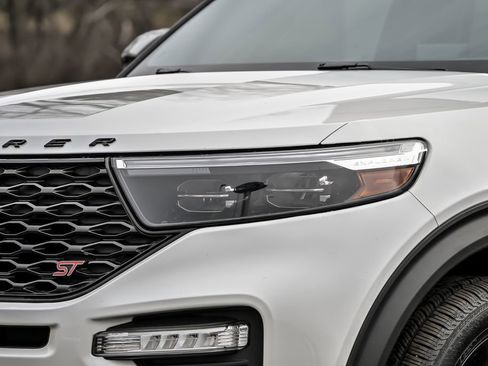 Used 2020 Ford Explorer ST w/ ST Street Pack image 3