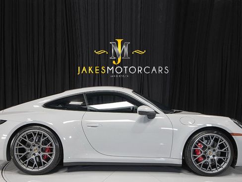 Used 2020 Porsche 911 Carrera S image 13