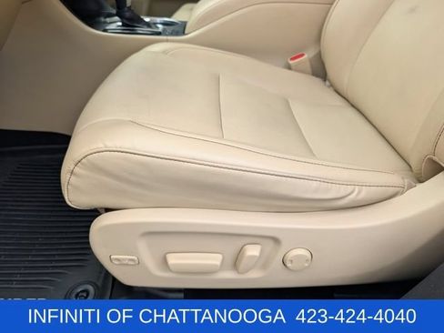 Used 2019 Toyota Highlander XLE AWD/4WD image 19
