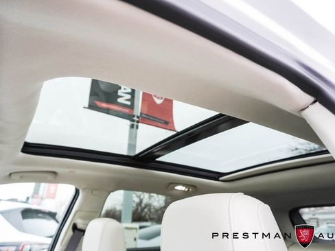 Used 2024 Cadillac XT5 Premium Luxury w/ Technology Package image 12