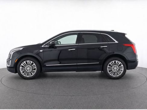 Used 2018 Cadillac XT5 Premium Luxury FWD image 4
