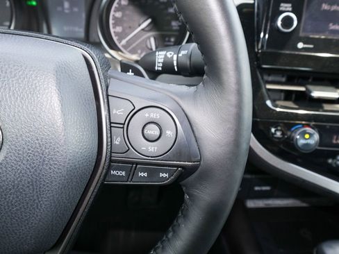 Used 2021 Toyota Camry SE w/ Cold Weather Package FWD image 19