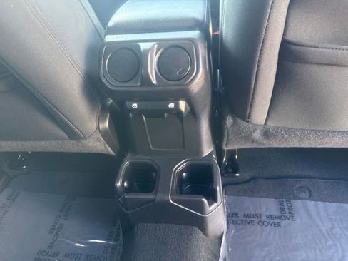 Certified 2022 Jeep Wrangler Unlimited Sport AWD/4WD image 21