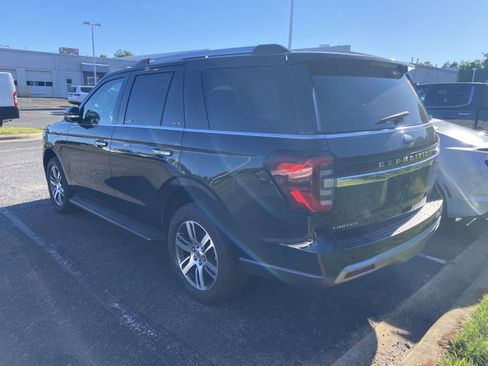 Used 2024 Ford Expedition Limited AWD/4WD image 6