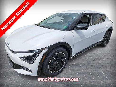 New 2025 Kia EV6 Wind image 3