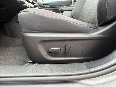 Used 2025 Nissan Altima 2.5 SV image 22