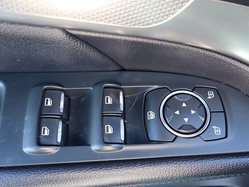 Used 2018 Ford Explorer XLT w/ Equipment Group 201A AWD/4WD image 21