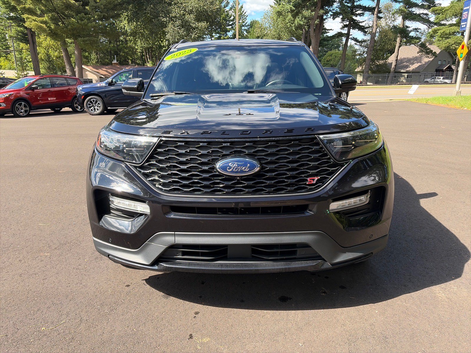 Used 2023 Ford Explorer ST w/ Technology Package AWD/4WD image 2