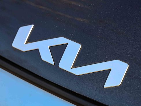 Certified 2023 Kia Sportage LX image 30