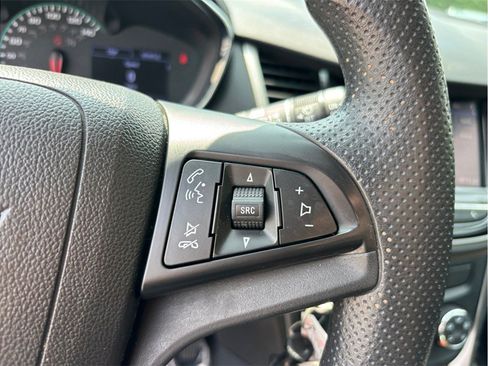 Used 2020 Chevrolet Trax LS w/ Tint and Cruise Package FWD image 19