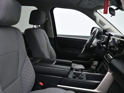 Used 2022 Toyota Tundra SR5 AWD/4WD image 9