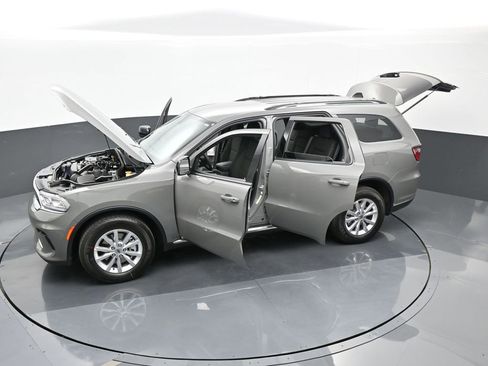 Used 2024 Dodge Durango SXT w/ 3rd Row Seating Group image 64