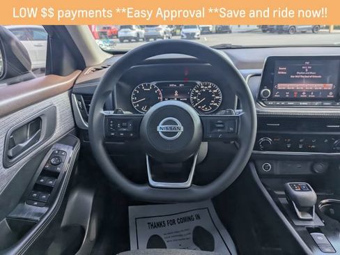 Used 2021 Nissan Rogue S FWD image 16