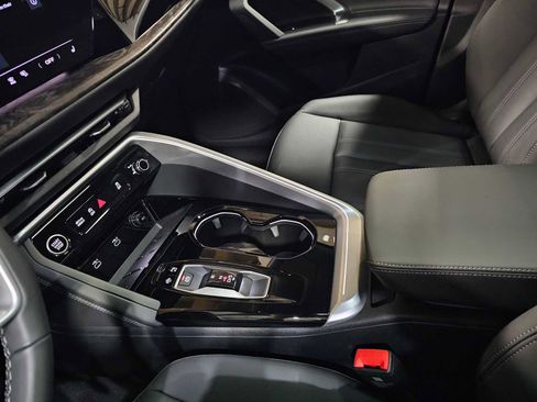 New 2025 Audi Q5 Premium Plus image 29
