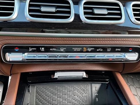 Certified 2025 Mercedes-Benz GLS 580 4MATIC image 25