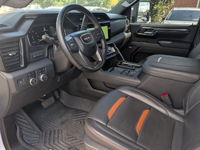 Used 2024 GMC Sierra 2500 AT4 w/ AT4 Premium Plus Package AWD/4WD image 17