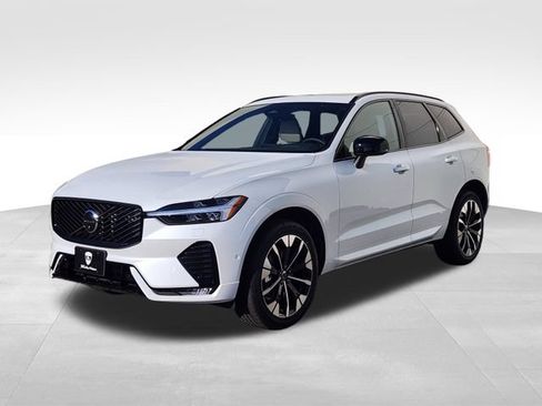 Certified 2026 Volvo XC60 B5 Plus w/ Protection Package Premier AWD/4WD image 3