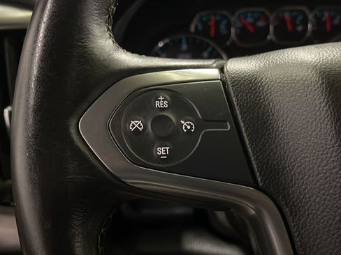 Used 2018 Chevrolet Silverado 1500 LT AWD/4WD image 6