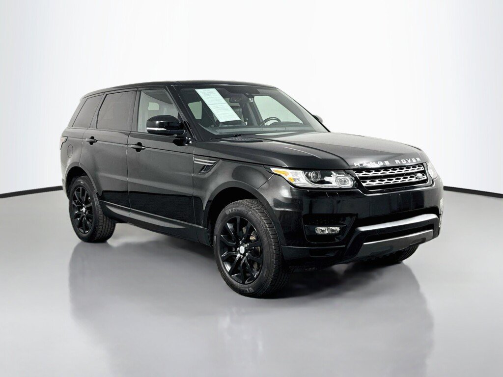 Used 2015 Land Rover Range Rover Sport SE AWD/4WD image 7