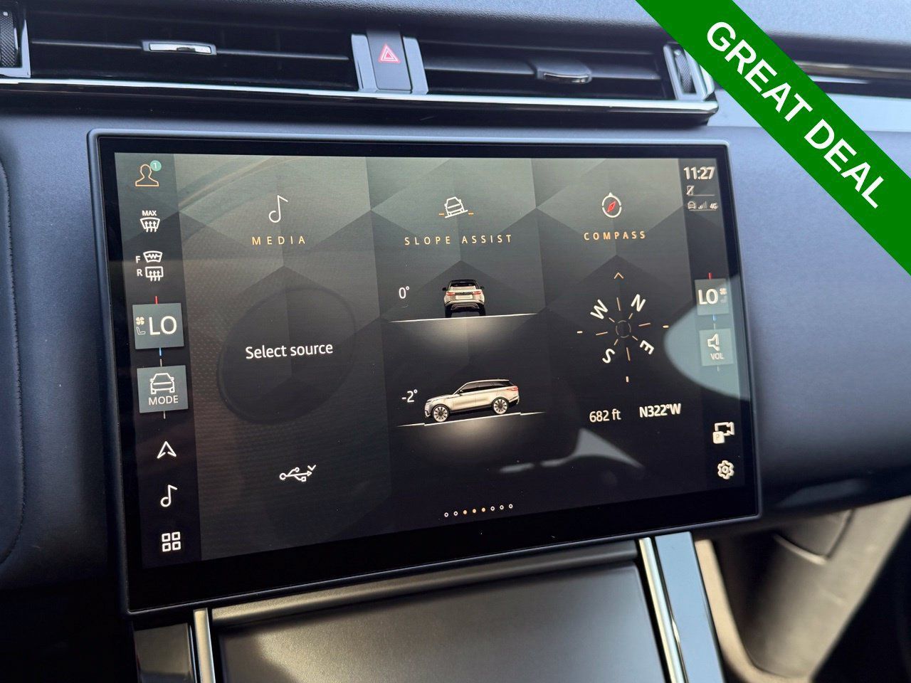 Used 2025 Land Rover Range Rover Velar Dynamic SE AWD/4WD image 25