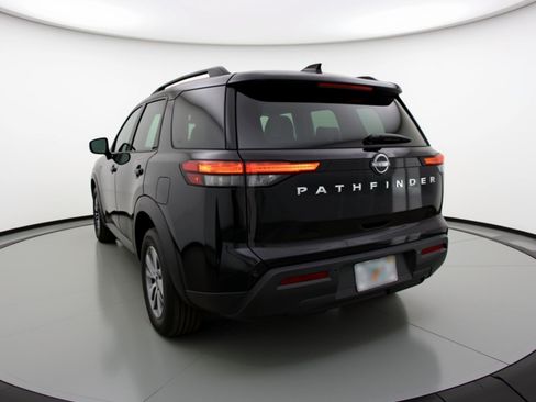 Used 2025 Nissan Pathfinder SV FWD image 6