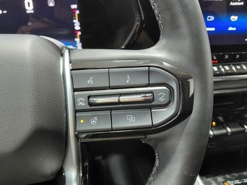 Certified 2023 Chevrolet Colorado LT w/ LT Convenience Package III image 44