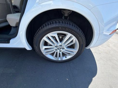 Used 2018 Audi Q5 2.0T Premium Plus AWD/4WD image 17