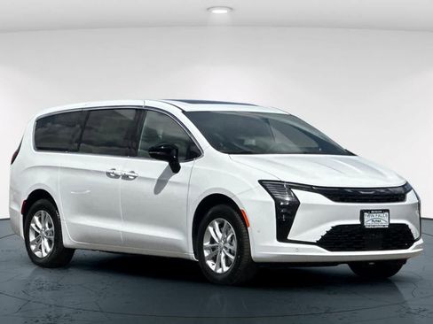New 2027 Chrysler Pacifica Select AWD/4WD image 5