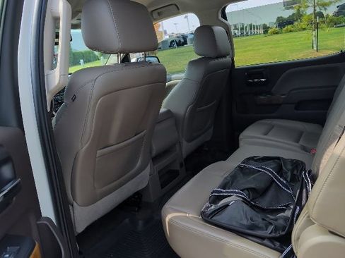Used 2014 GMC Sierra 1500 SLT w/ SLT Crew Cab Value Package AWD/4WD image 15