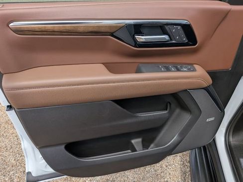 New 2026 Chevrolet Suburban High Country w/ Sun And Tow Package image 22