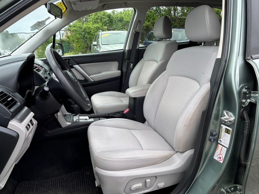 Used 2015 Subaru Forester 2.5i Premium w/ All-Weather Package AWD/4WD image 9